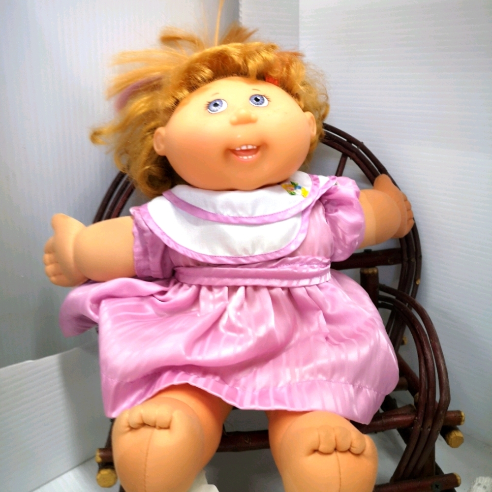 2004 Cabbage Patch redhead  cabbage patch dress